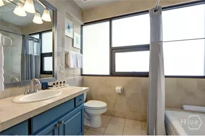 220 E State Street, Savannah, GA 31401 - Photo 40