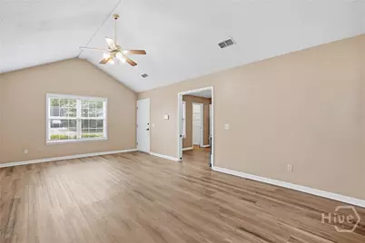 197 Waters Avenue, Allenhurst, GA 31301 - Photo 10