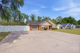197 Waters Ave, Allenhurst, GA 31301 - Photo 2