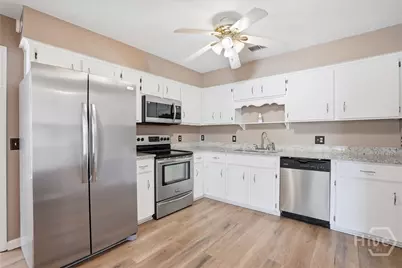 197 Waters Avenue, Allenhurst, GA 31301 - Photo 12