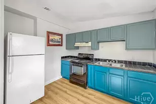 817 & 819 W 38th St, Savannah, GA 31415 - Photo 8