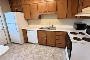 139 E 55th St, Savannah, GA 31406 - Photo 4