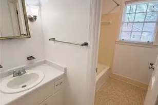 139 E 55th St, Savannah, GA 31406 - Photo 10