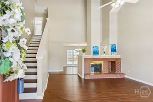 2 Oemler Ct E, Savannah, GA 31410 - Photo 8