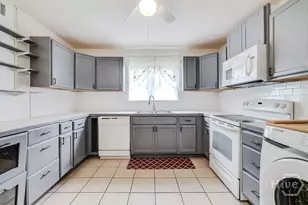 527 Tibet Ave, Savannah, GA 31406 - Photo 14