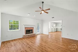 346 Belle Grove Cir, Richmond Hill, GA 31324 - Photo 6