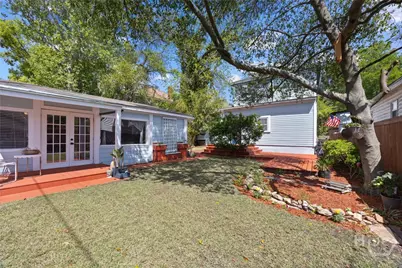 629 E 38th Street, Savannah, GA 31401 - Photo 30