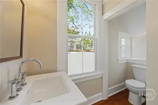 629 E 38th St, Savannah, GA 31401 - Photo 12