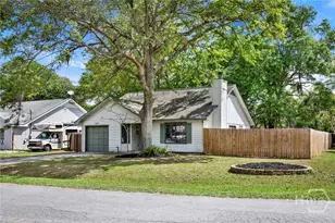 1371 Forest Lake Dr, Hinesville, GA 31313 - Photo 4