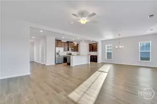 10 Ashmont St, Savannah, GA 31407 - Photo 8