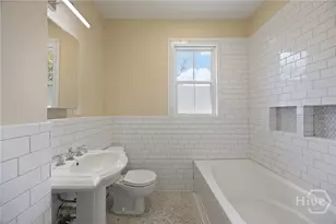 629 E 38th St, Savannah, GA 31401 - Photo 16