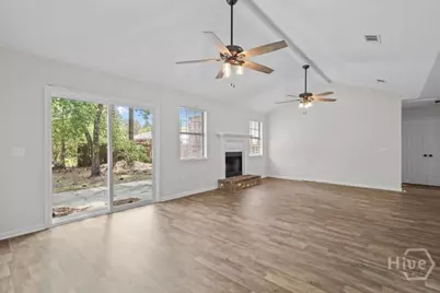 2324 Suttle Court, Hinesville, GA 31313 - Photo 12