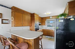 2704 River Dr, Savannah, GA 31404 - Photo 10