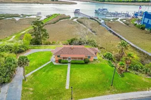 2704 River Dr, Savannah, GA 31404 - Photo 46