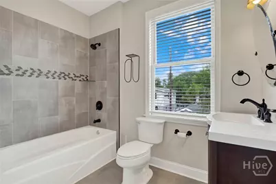 856 E 35th Street, Savannah, GA 31401 - Photo 24