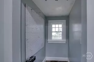 404 E 40th St, Savannah, GA 31401 - Photo 12