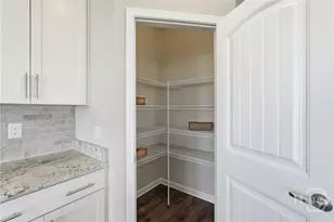 192 Brickhill Cir, Savannah, GA 31407 - Photo 16