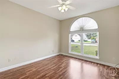 412 Wellington Place, Brunswick, GA 31523 - Photo 12
