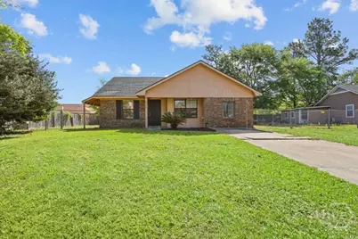 618 Scott Street, Hinesville, GA 31313 - Photo 2