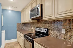 105 W Oglethorpe Ave, Savannah, GA 31401 - Photo 8