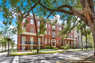 105 W Oglethorpe Ave, Savannah, GA 31401 - Photo 2
