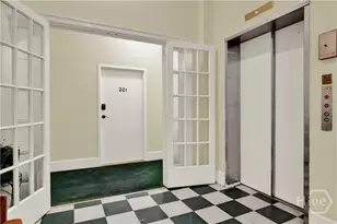 105 W Oglethorpe Ave, Savannah, GA 31401 - Photo 38