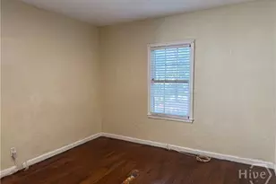 1314 E 54th St, Savannah, GA 31404 - Photo 10