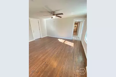 1611 E Henry Street #1/2 A, Savannah, GA 31404 - Photo 2