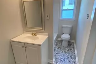 1611 E Henry St, Savannah, GA 31404 - Photo 6