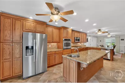 158 Penrose Drive, Savannah, GA 31410 - Photo 12
