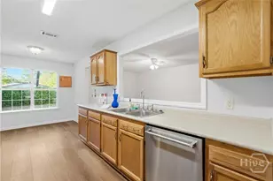 1910 Linnhurst Dr, Savannah, GA 31404 - Photo 8
