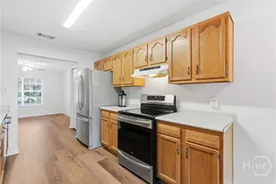 1910 Linnhurst Dr, Savannah, GA 31404 - Photo 10