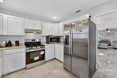 2008 Essex Avenue, Savannah, GA 31405 - Photo 14