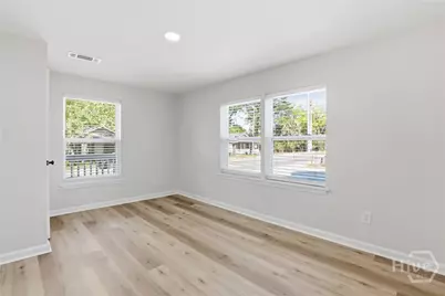 1009 W 52nd Street, Savannah, GA 31405 - Photo 12