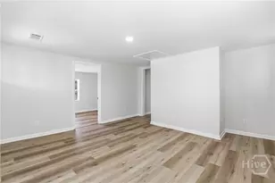 1009 W 52nd St, Savannah, GA 31405 - Photo 10