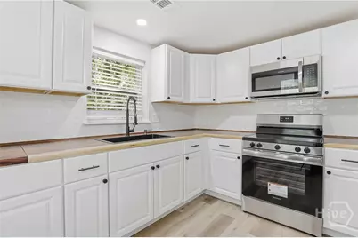 1009 W 52nd Street, Savannah, GA 31405 - Photo 4