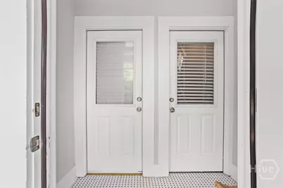 311 W 39th Street, Savannah, GA 31401 - Photo 4