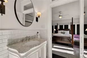 121 E 36th St, Savannah, GA 31401 - Photo 32