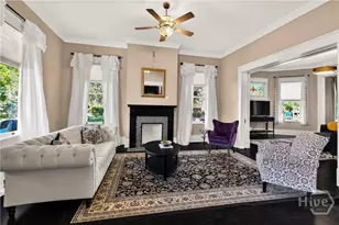 121 E 36th St, Savannah, GA 31401 - Photo 6