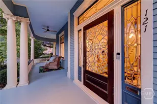 121 E 36th St, Savannah, GA 31401 - Photo 2