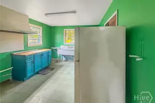 114 W 61st St, Savannah, GA 31401 - Photo 10
