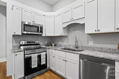 311 W 39th Street, Savannah, GA 31401 - Photo 14