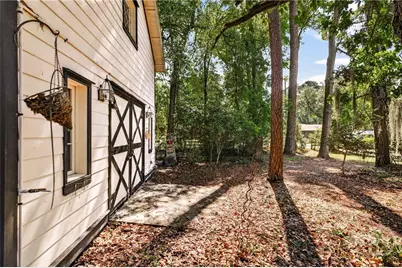 289 Center Drive, Savannah, GA 31406 - Photo 8