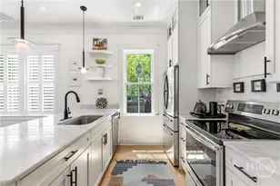2315 Barnard St, Savannah, GA 31401 - Photo 10