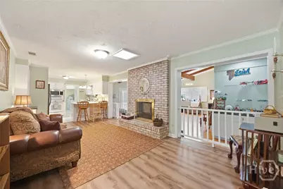 384 Hunt Drive, Savannah, GA 31406 - Photo 8