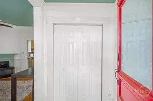 341 E Broad St, Savannah, GA 31401 - Photo 14