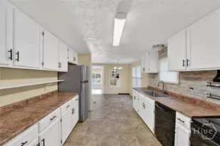 300 Deer Trail Ln, Midway, GA 31320 - Photo 6