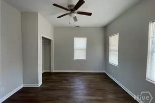1112 E Bolton St, Savannah, GA 31401 - Photo 6