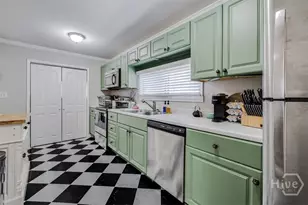 1924 Utah St, Savannah, GA 31404 - Photo 14