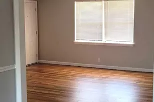 4 W 53rd St, Savannah, GA 31405 - Photo 2